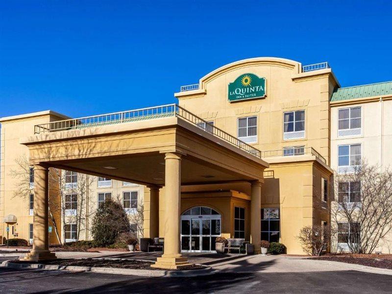 La Quinta By Wyndham Milwaukee Sw New Berlin Exterior foto
