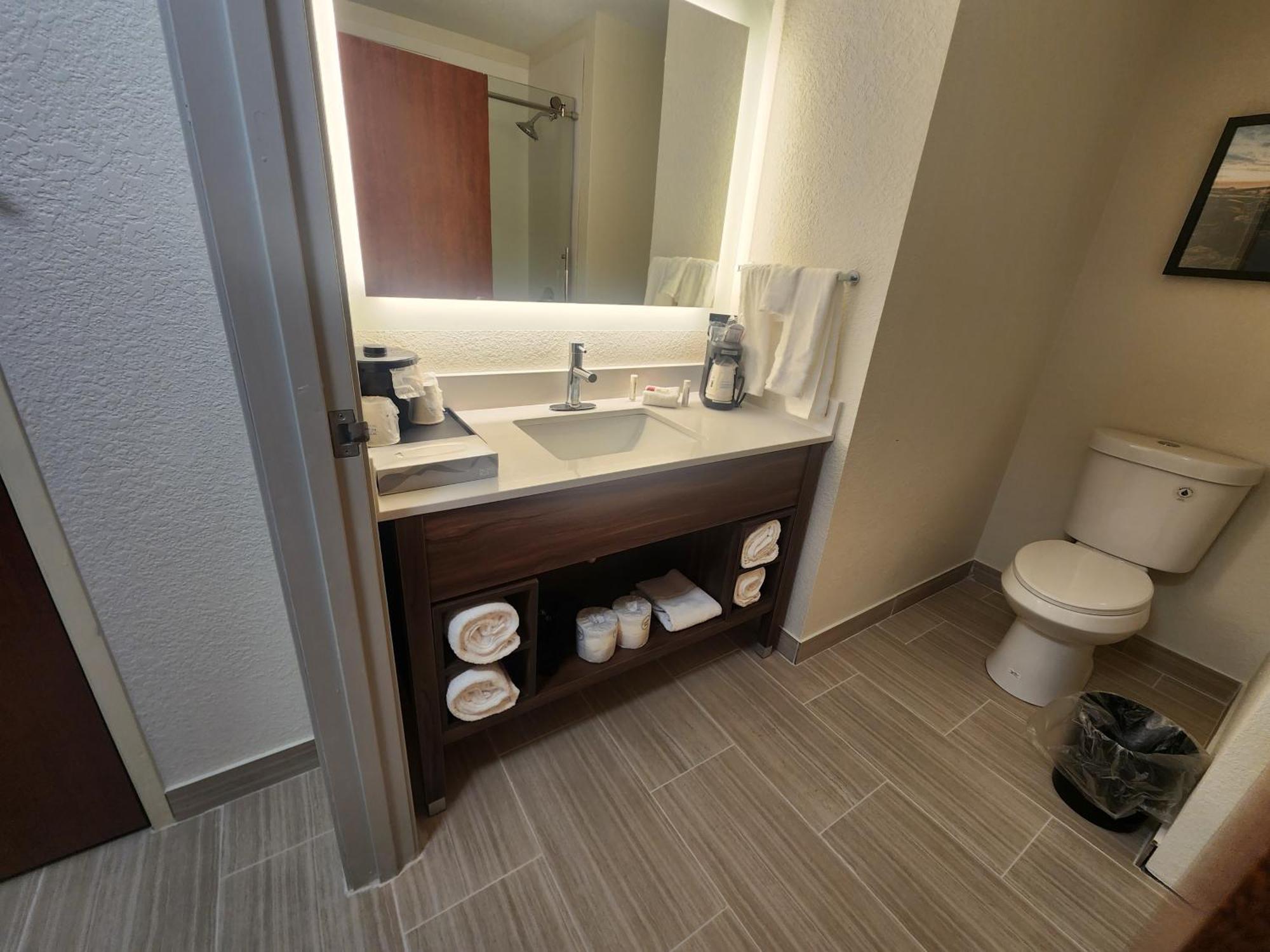 La Quinta By Wyndham Milwaukee Sw New Berlin Exterior foto