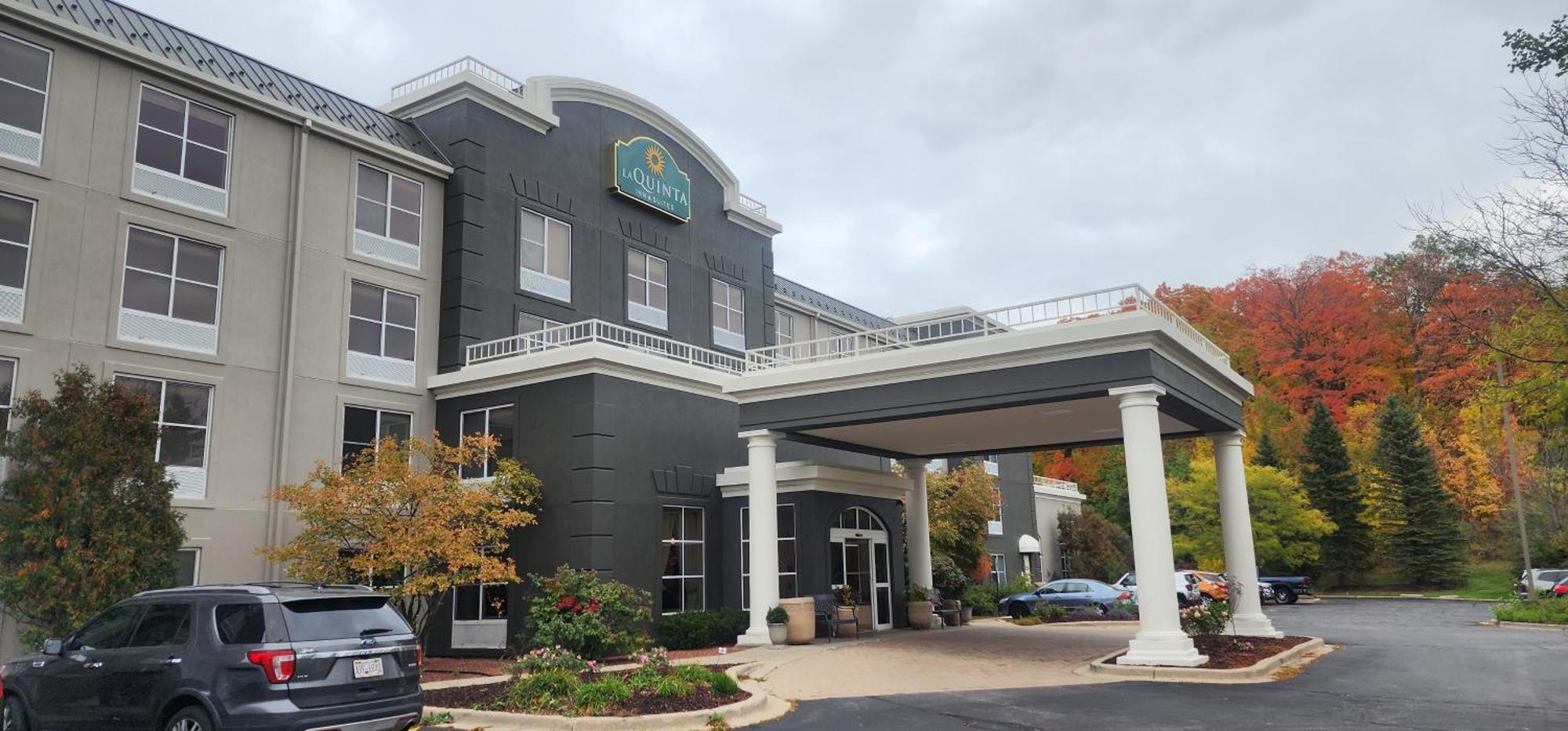 La Quinta By Wyndham Milwaukee Sw New Berlin Exterior foto
