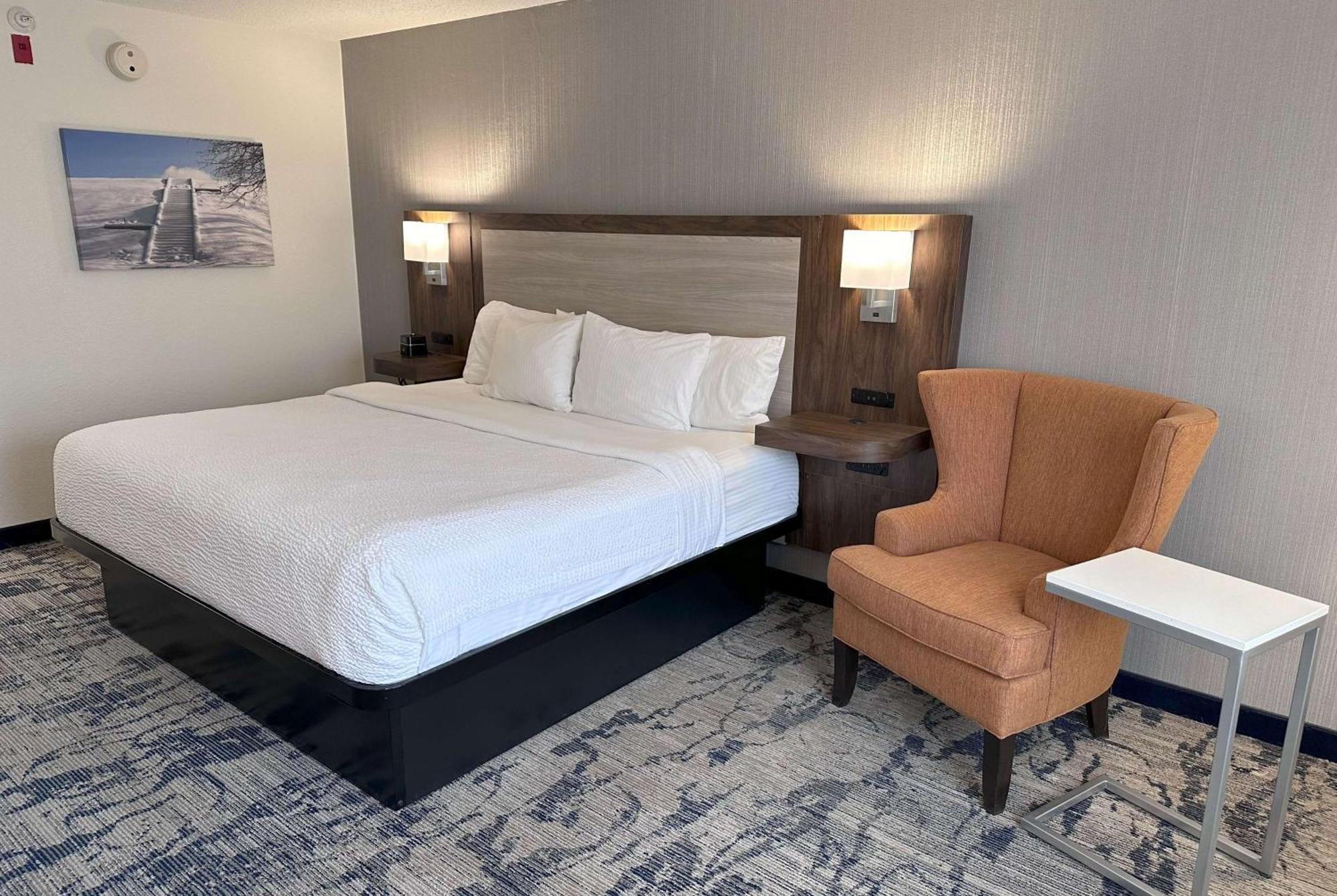 La Quinta By Wyndham Milwaukee Sw New Berlin Exterior foto