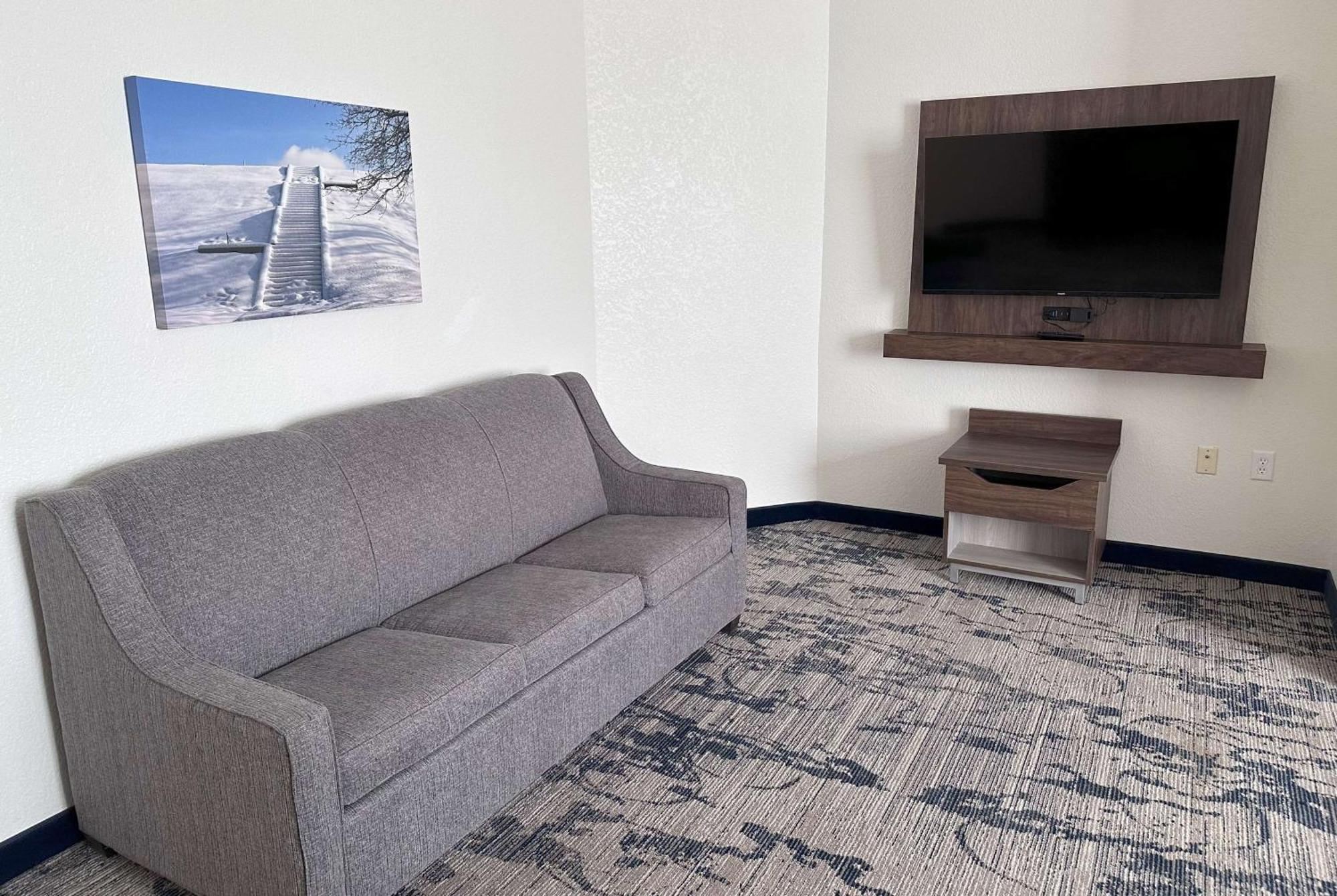 La Quinta By Wyndham Milwaukee Sw New Berlin Exterior foto
