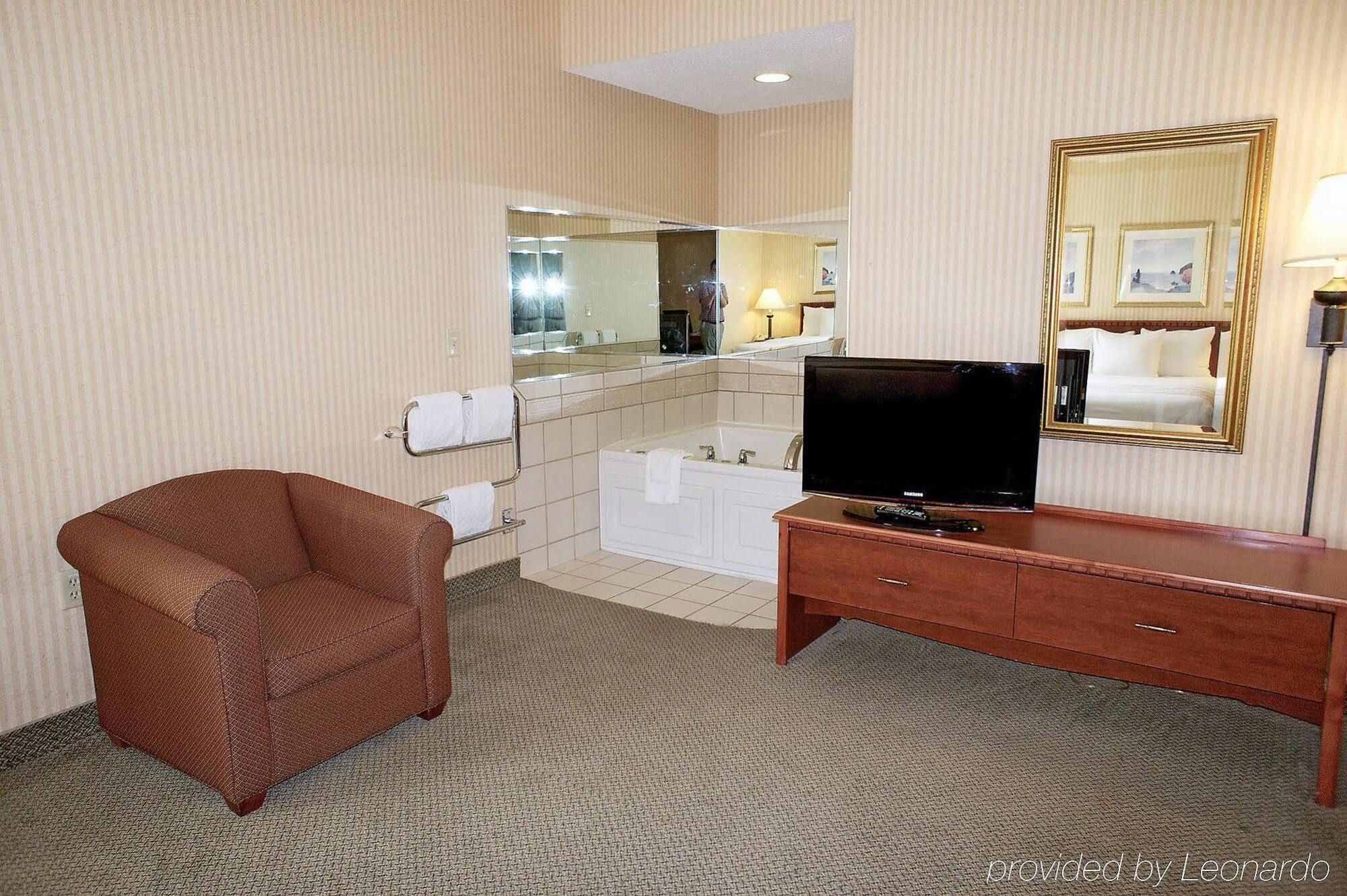 La Quinta By Wyndham Milwaukee Sw New Berlin Exterior foto